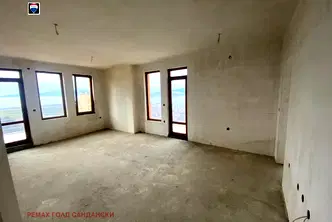 Тристаен апартамент в Благоевград, Сандански
