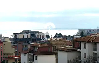 Тристаен апартамент в Бургас, Несебър