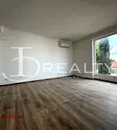 Тристаен апартамент в Бургас, Несебър