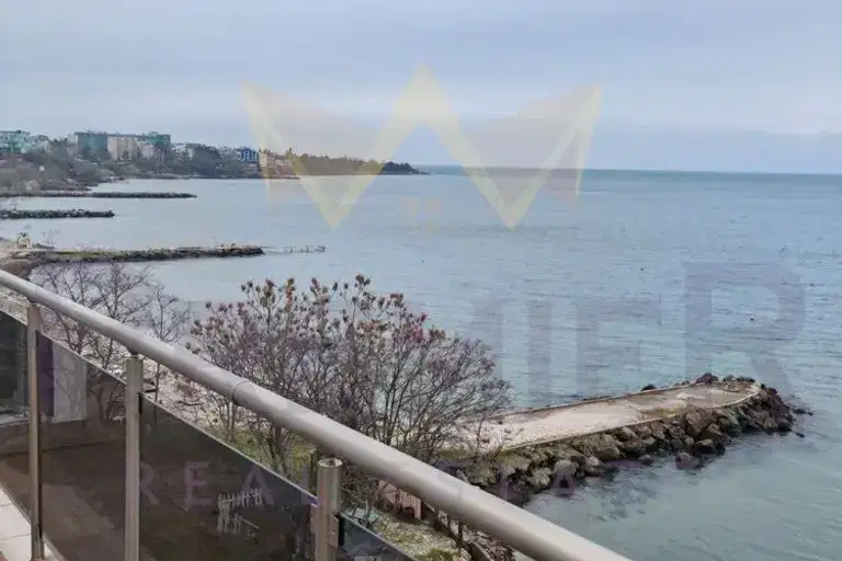 3-bedroom apartment in Oblast Burgas, Pomorie
