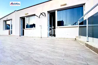 Тристаен апартамент в Бургас, Поморие