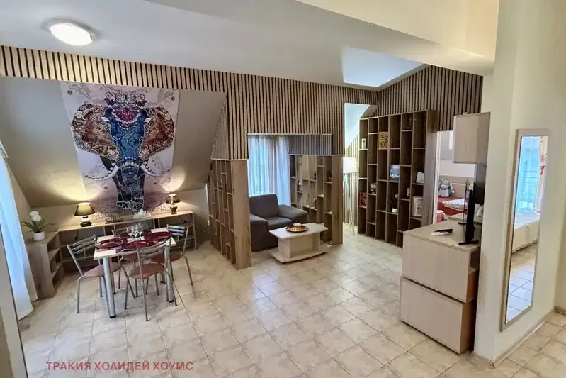 Тристаен апартамент в Бургас, Свети Влас
