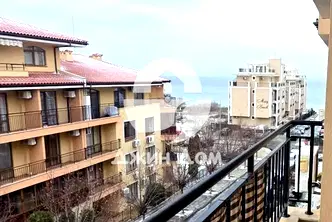 Тристаен апартамент в Бургас, Свети Влас