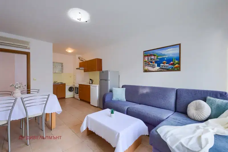 Three-room apartment with two terraces in Sunny Beach resort, Arkadia