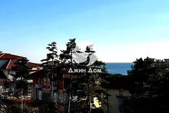 Тристаен апартамент в Бургас, к.к. Слънчев бряг