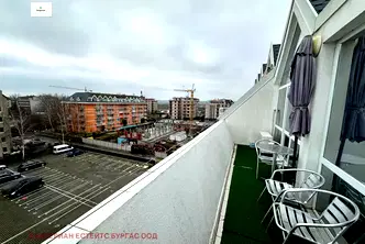 Тристаен апартамент в Бургас, к.к. Слънчев бряг