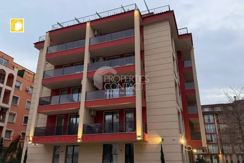 Тристаен апартамент в Бургас, к.к. Слънчев бряг