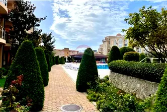 Тристаен апартамент в Бургас, с. Равда