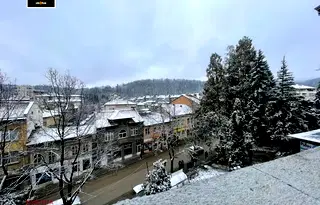 Тристаен апартамент в Ловеч, Троян