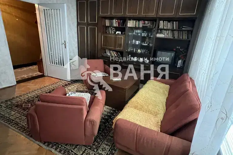 Тристаен апартамент в Пловдив, Карлово