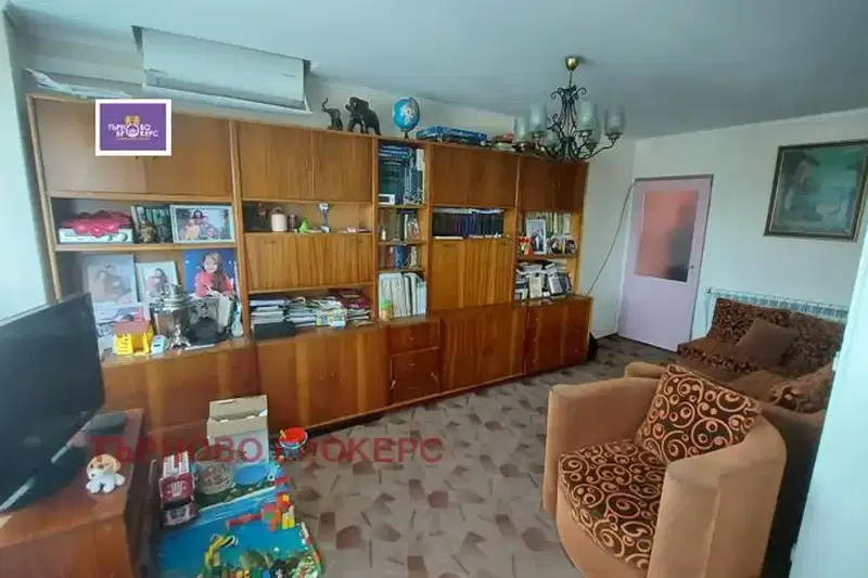 Тристаен апартамент във Велико Търново, Долна Оряховица