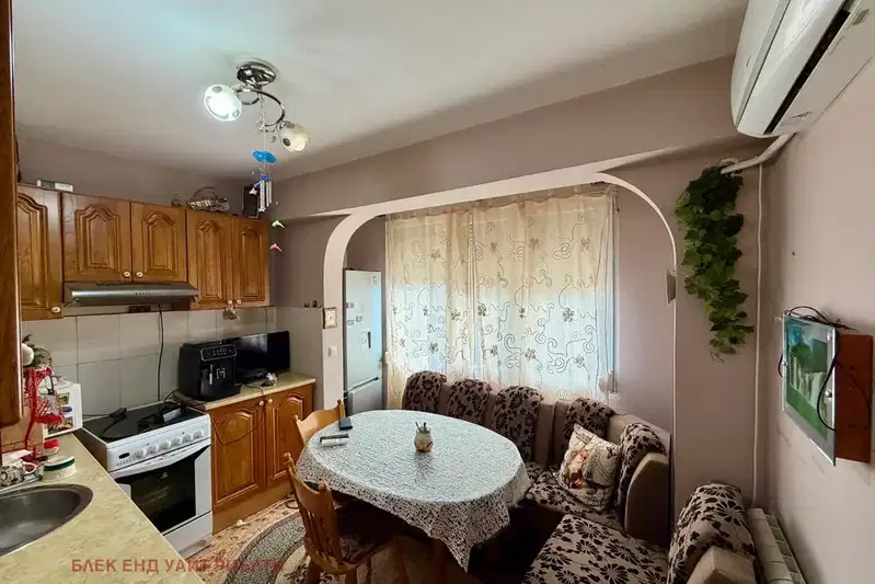 3-bedroom apartment in Oblast Vraca, Roman