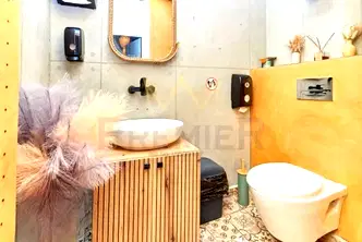 Заведение в Бургас, Лазур
