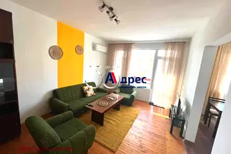 Двустаен апартамент в Благоев, Идеален център