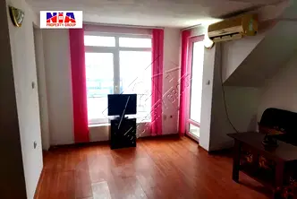 Студио апартамент в Център Бургас с две тераси