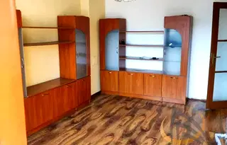 Тристаен апартамент с две тераси в Център, Бургас