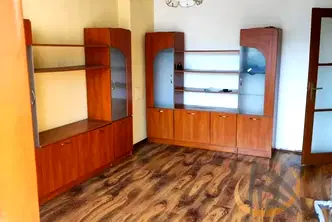Тристаен апартамент с две тераси в Център, Бургас