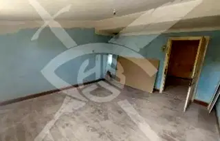4-стаен апартамент с тераса в Център, Бургас