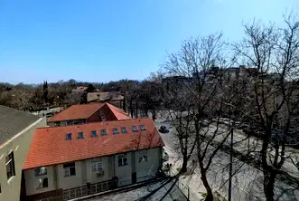 Двустаен апартамент с тераса в Центъра на Бургас до Морската градина
