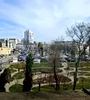 Тристаен апартамент с две тераси в центъра на Бургас
