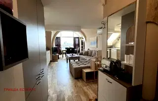 Тристаен апартамент в Бургас, Център