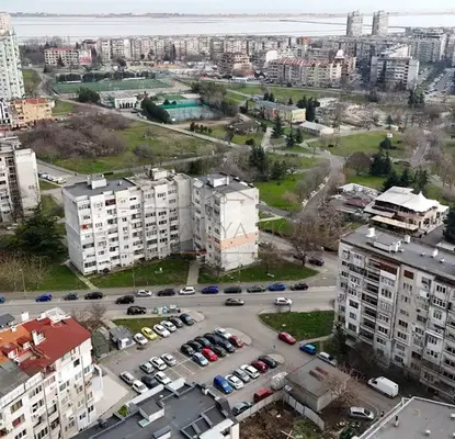Снимка 5 — Двустаен апартамент с тераса в нова сграда в Изгрев, Бургас