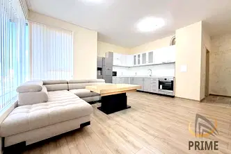 Тристаен апартамент с тераса в ж.к. Изгрев, Бургас