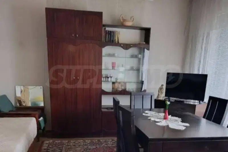 3-bedroom apartment in Burgas, Lazur
