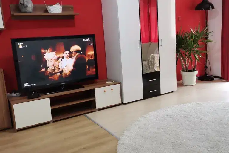 3-bedroom apartment in Burgas, Lazur
