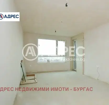 Снимка 2 — Тристаен апартамент с тераси в нова тухлена сграда в Мадика, Бургас