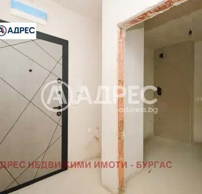Снимка 5 — Тристаен апартамент с тераси в нова тухлена сграда в Мадика, Бургас