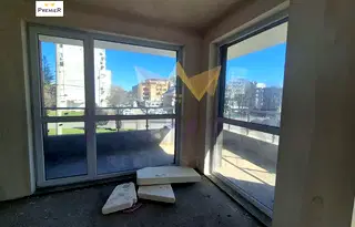 Тристаен апартамент с балкон в Меден рудник - зона В, Бургас