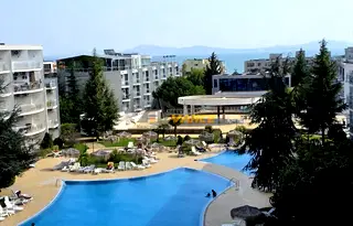 Двустаен апартамент с гледка море в Сарафово, Бургас