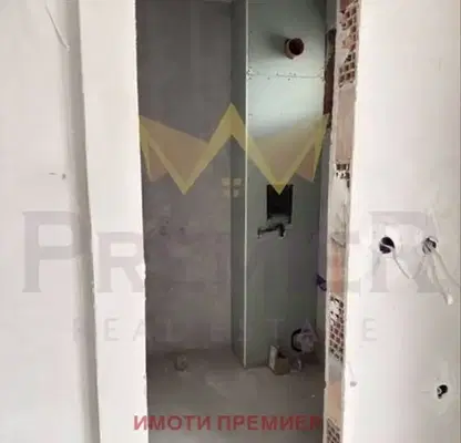 Снимка 5 — Просторен 3-стаен апартамент в Сарафово, Бургас с паркинг