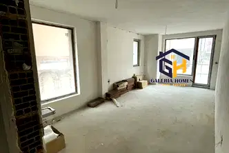 Тристаен апартамент с две тераси в Сарафово, Бургас