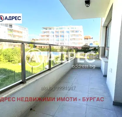 Снимка 2 — Тристаен апартамент в Сарафово с тераса и асансьор