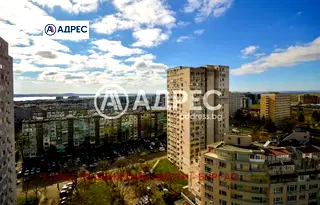 Двустаен апартамент с таванско помещение в Славейков, Бургас