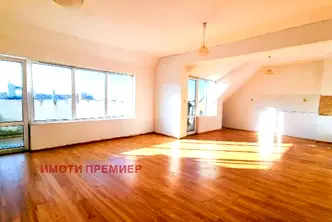 Просторен 1-стаен апартамент с две тераси в кв. Възраждане, Бургас