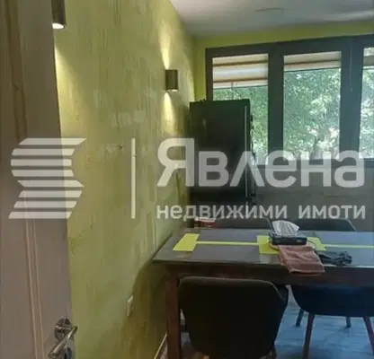 Снимка 5 — Двустаен апартамент с тераса и камина в Възраждане, Бургас