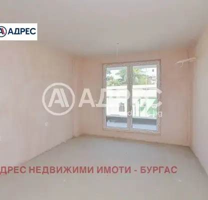 Снимка 5 — Тристаен апартамент в Бургас, Възраждане