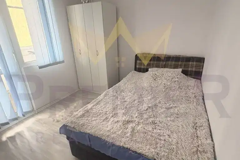4-стаен апартамент в кв. Възраждане, Бургас с 3 тераси