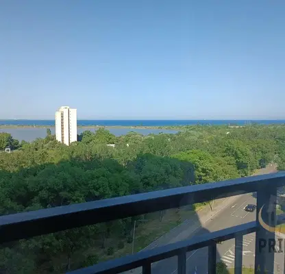 Снимка 5 — Тристаен апартамент с 3 тераси и морска гледка в Зорница, Бургас