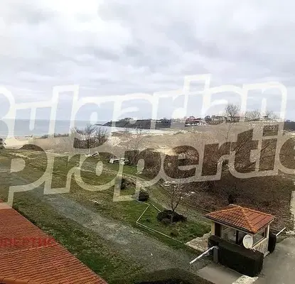 Снимка 2 — Двустаен апартамент в Бургас, Царево