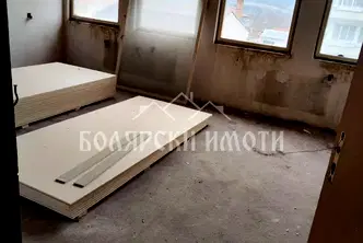 апартамент във Велико Търново, Дебелец