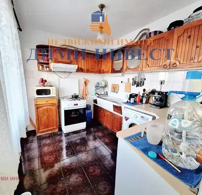 Photo 3 — 3-bedroom apartment in Dobrich, Centyr