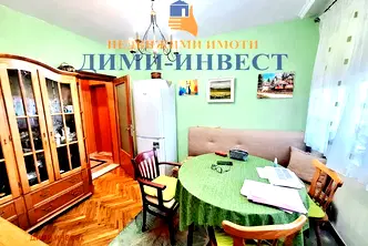 Тристаен апартамент в Добрич, Център