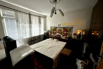 Тристаен апартамент в Добрич, Център