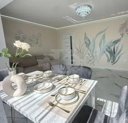 Photo 2 — Three-room apartment with terrace in the wide centre of Dobrich