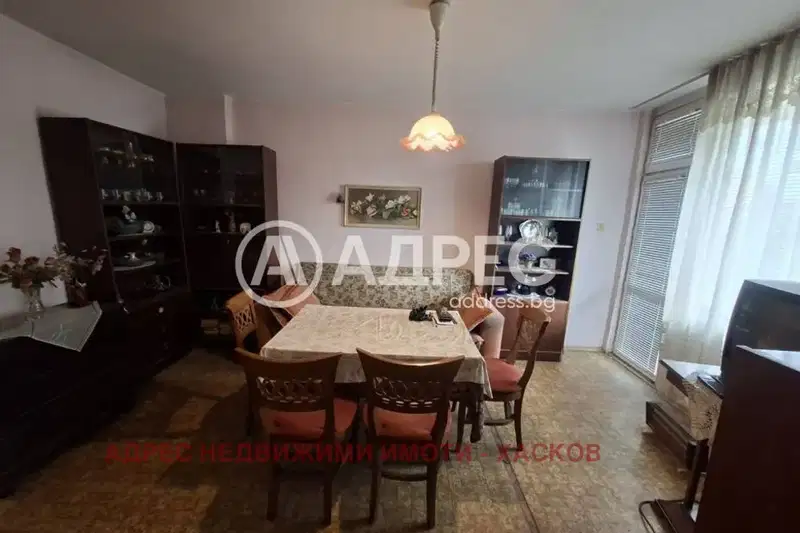 Тристаен апартамент в Хасково, Дружба 1