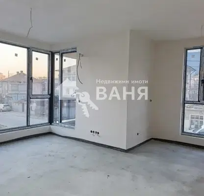 Снимка 5 — Тристаен апартамент в Пловдив, Карлово